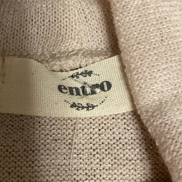 👚(bundle 4 items w/👚for $16) NWT beige bodysuit - Picture 3 of 7